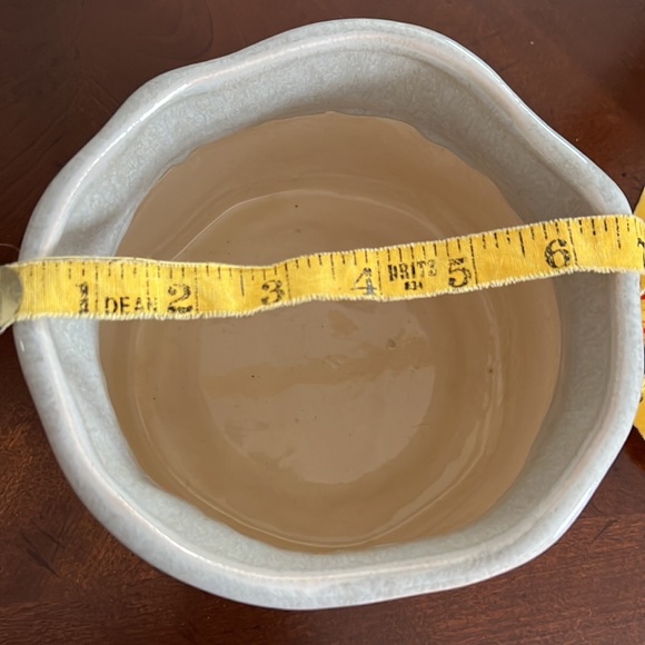 Decorative ombré painted glazed stoneware planter pot - Picture 3 of 7